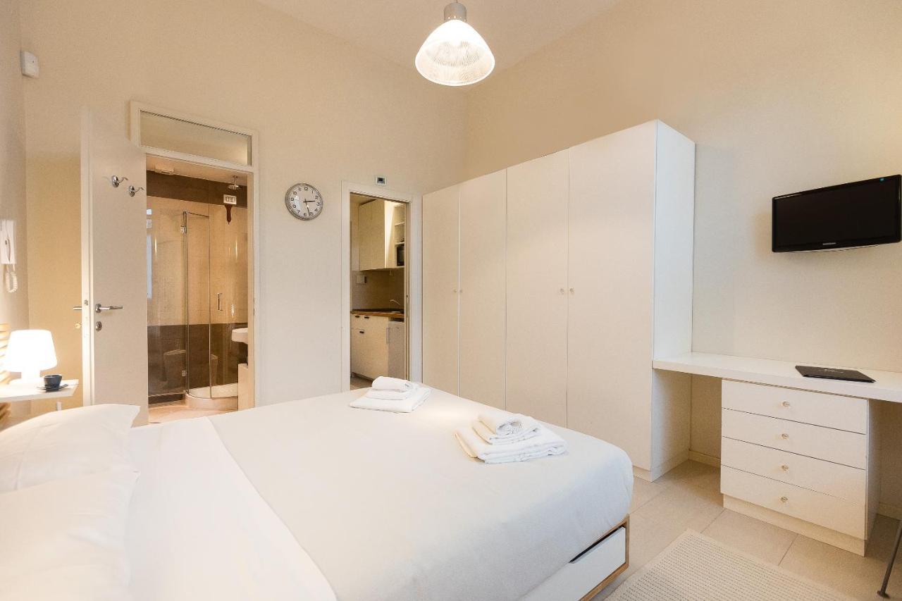 Amazing Via Nazionale 3 Apartment Рим Екстериор снимка