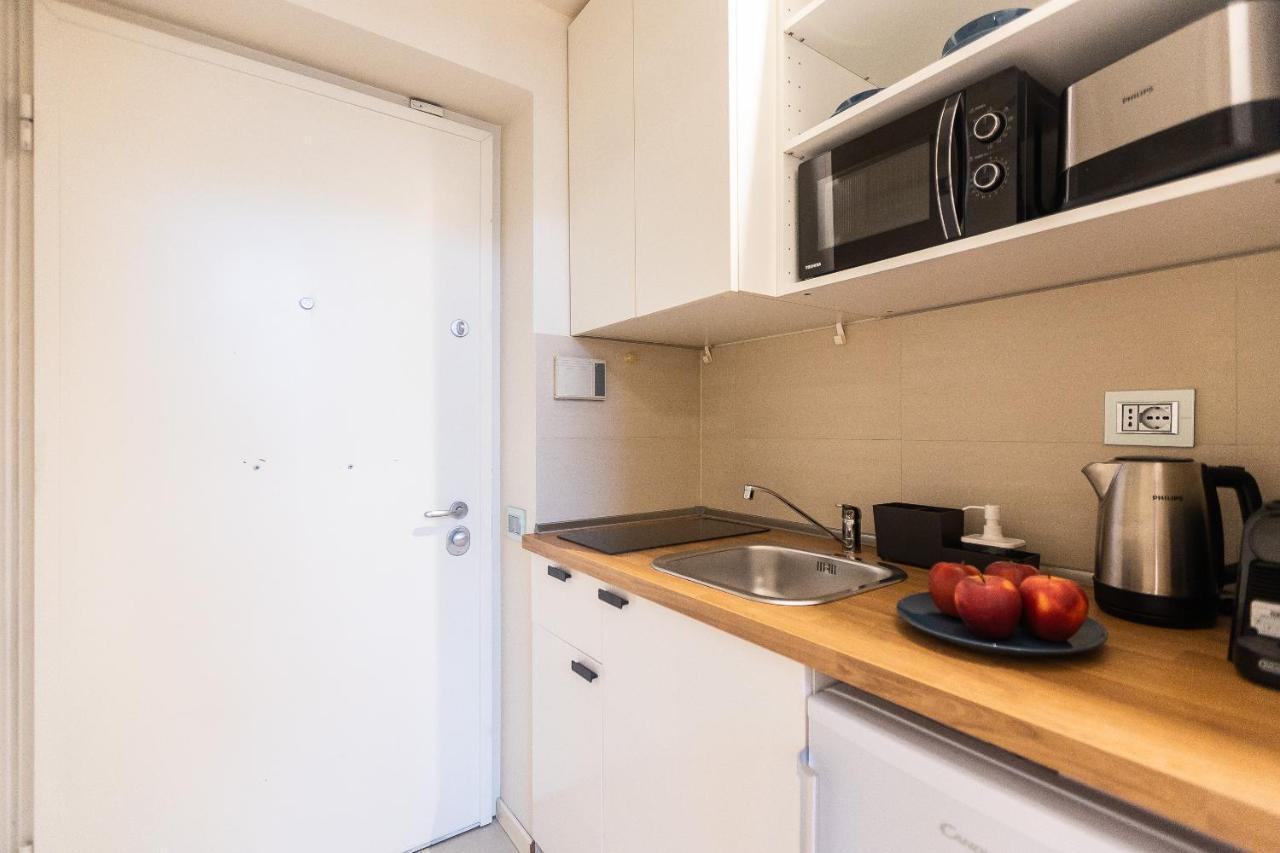 Amazing Via Nazionale 3 Apartment Рим Екстериор снимка