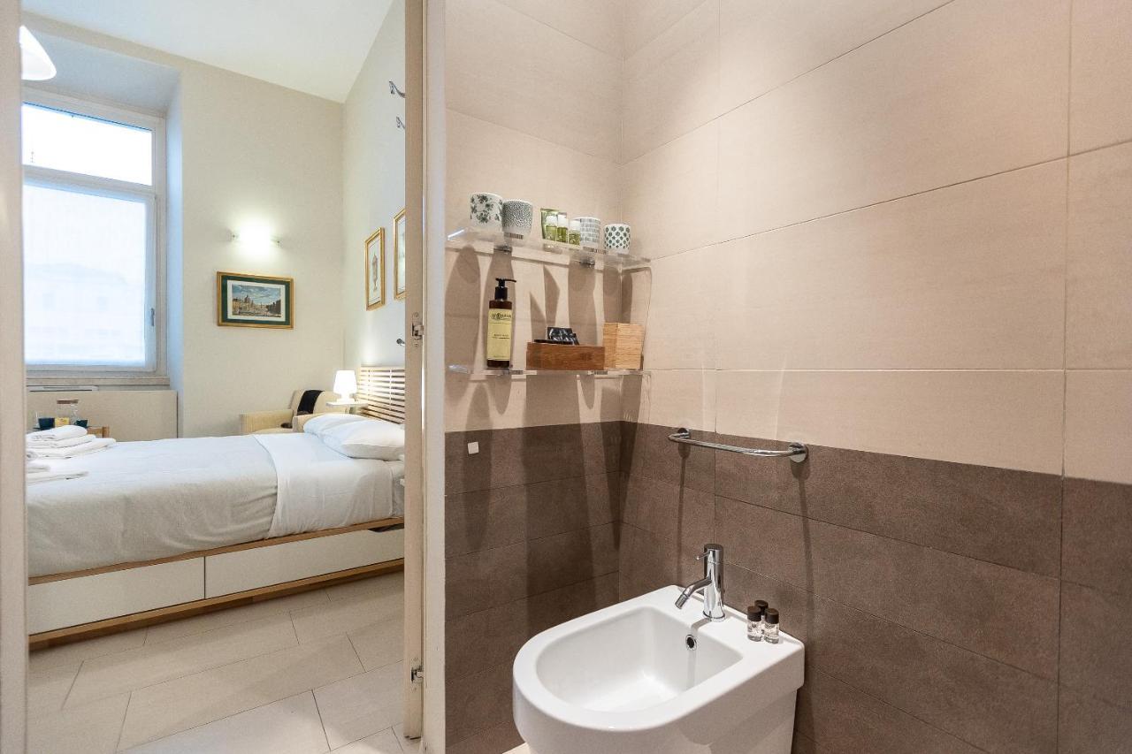 Amazing Via Nazionale 3 Apartment Рим Екстериор снимка